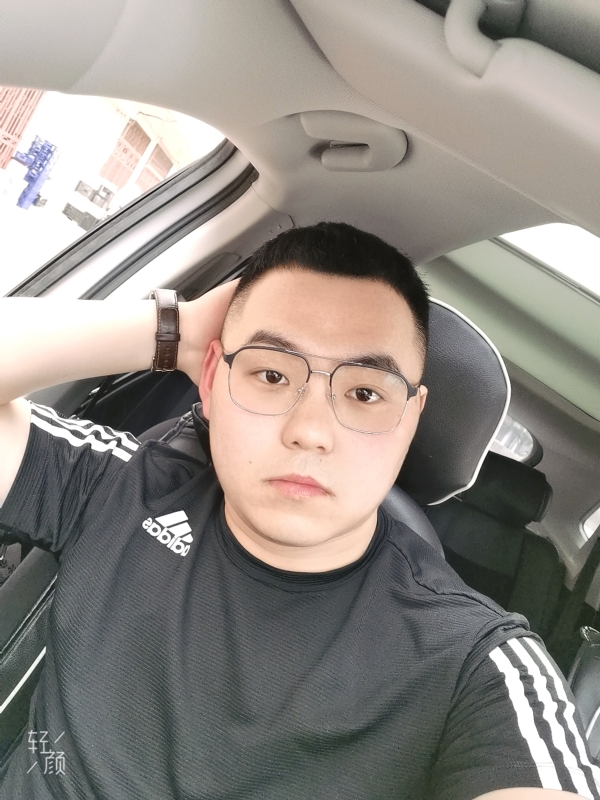 海阔天空的第一张照片--承德相亲服务中心