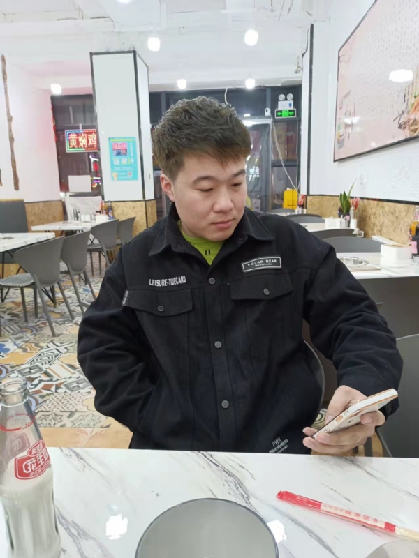 HF的第一张照片--承德相亲服务中心