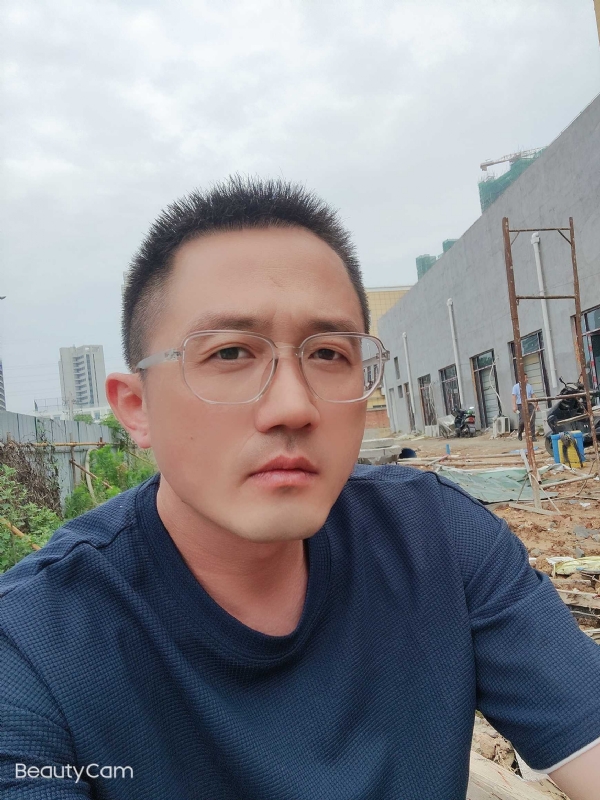清风烈酒的第二张照片--承德相亲服务中心