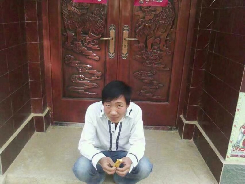潘先生的第一张照片--承德相亲服务中心