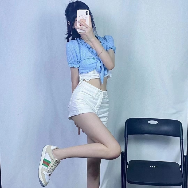 宝宝的第一张照片--承德相亲服务中心