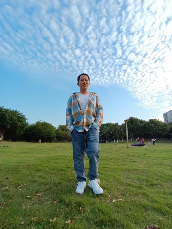曹先生的第三张照片--承德相亲服务中心