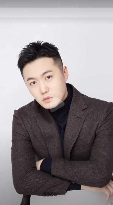 杨天枭的第三张照片--承德相亲服务中心