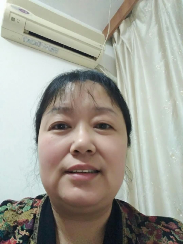 雨中漫步的第一张照片--承德相亲服务中心