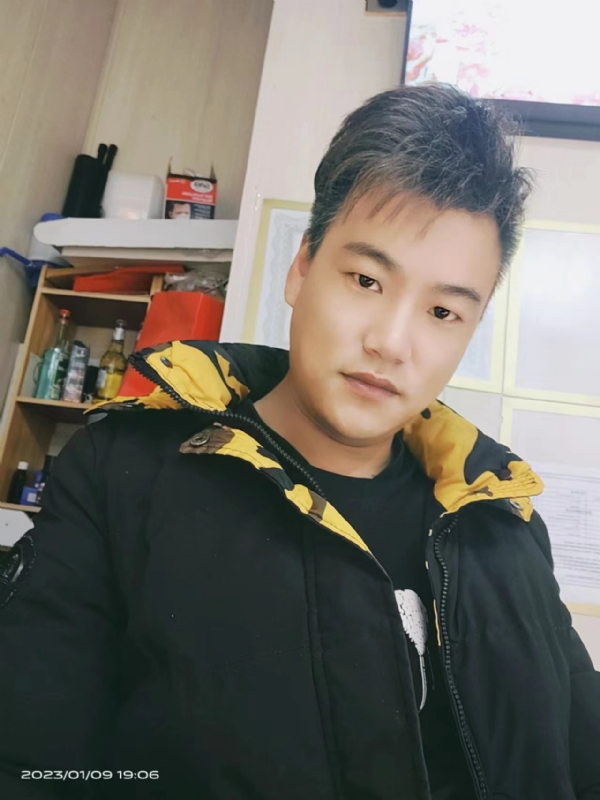 孤酒枕愁眼眠的第一张照片--承德相亲服务中心
