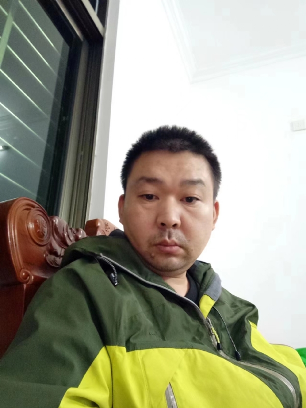 阿汤的第一张照片--承德相亲服务中心