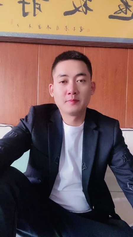 李泽胜的第一张照片--承德相亲服务中心