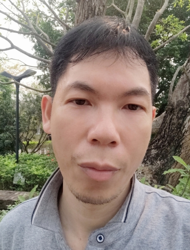 漂浮的云的第一张照片--承德相亲服务中心