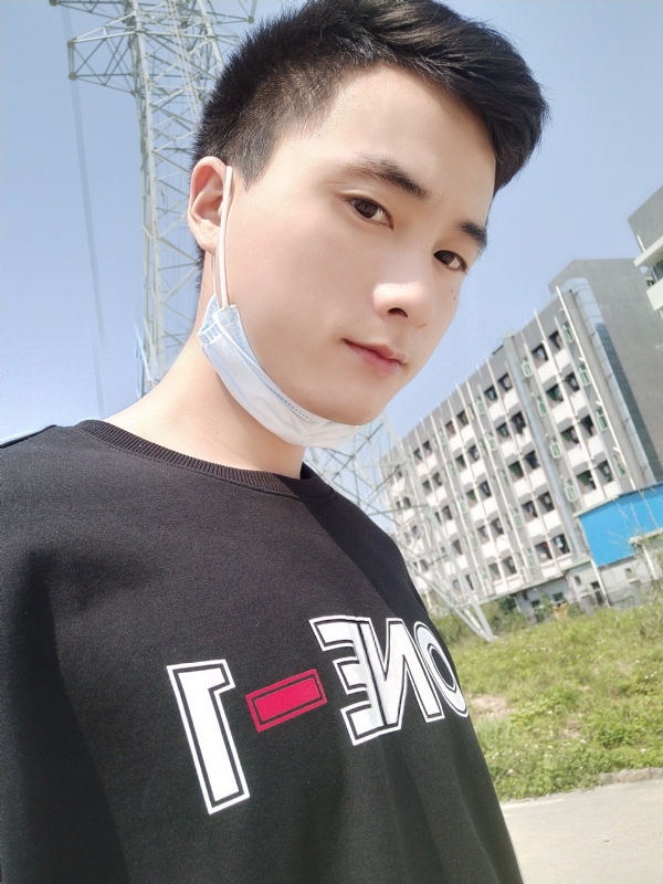 何凡的第一张照片--承德相亲服务中心