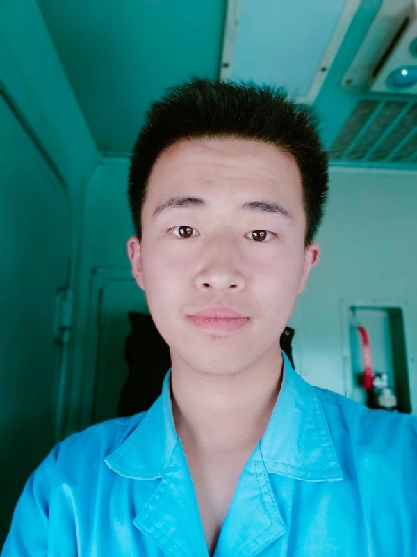 生而为人的第一张照片--承德相亲服务中心