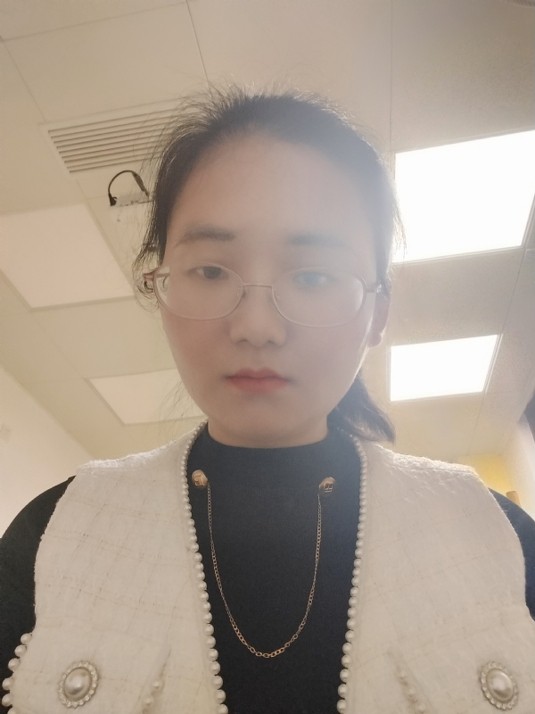 闲敲棋子的第一张照片--承德相亲服务中心