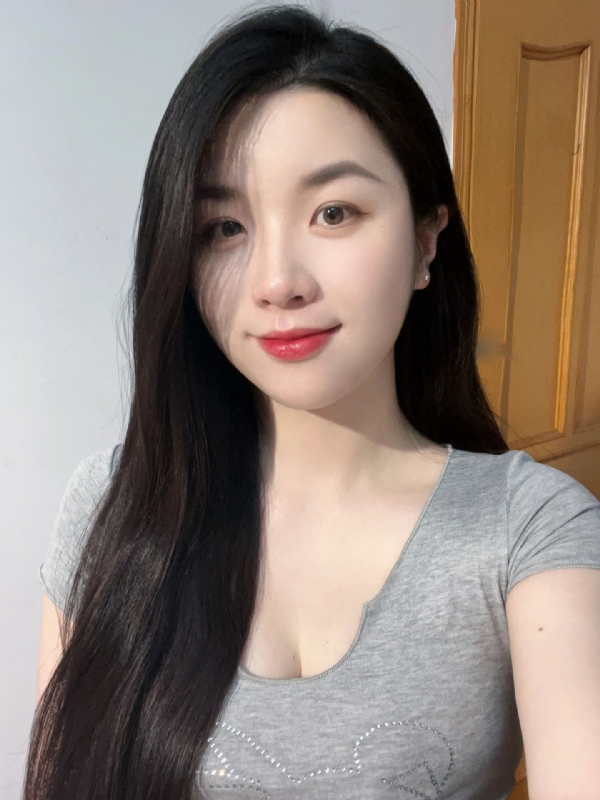 乔乔在寻爱的第一张照片--承德相亲服务中心
