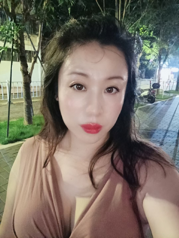 叶子青青的第一张照片--承德相亲服务中心