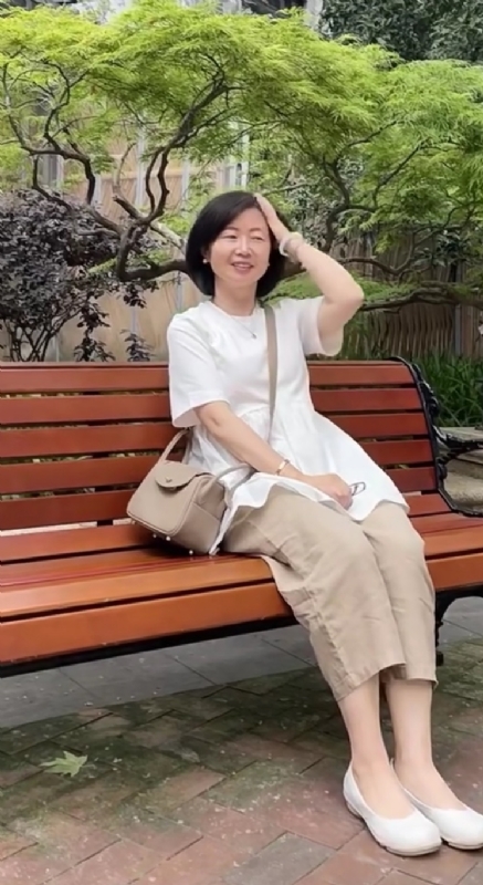 千年老母猪的第四张照片--承德相亲服务中心