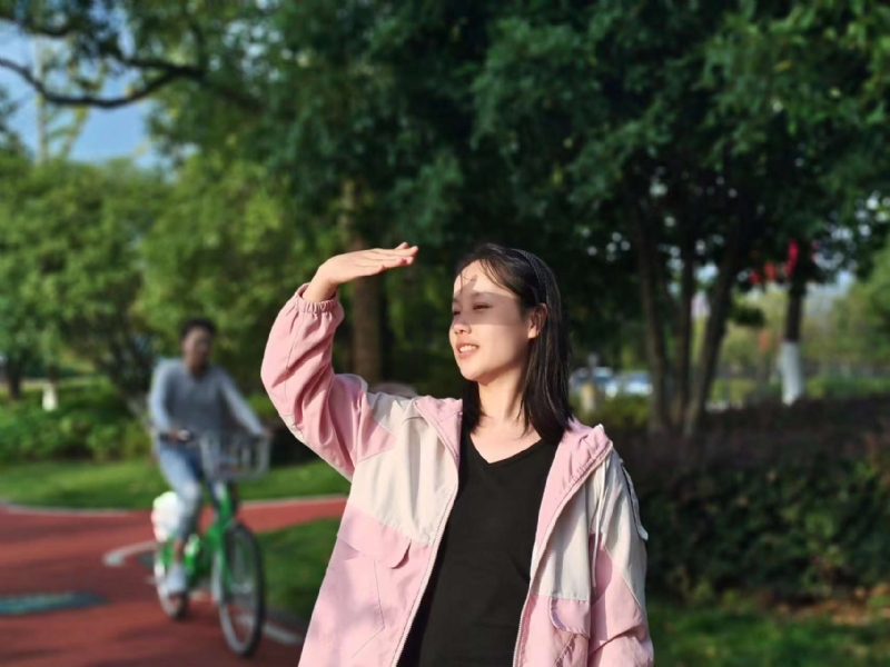 达拉崩吧的第一张照片--承德相亲服务中心