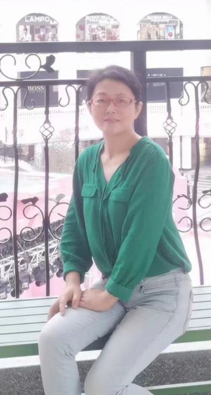 丽华的第一张照片--承德相亲服务中心