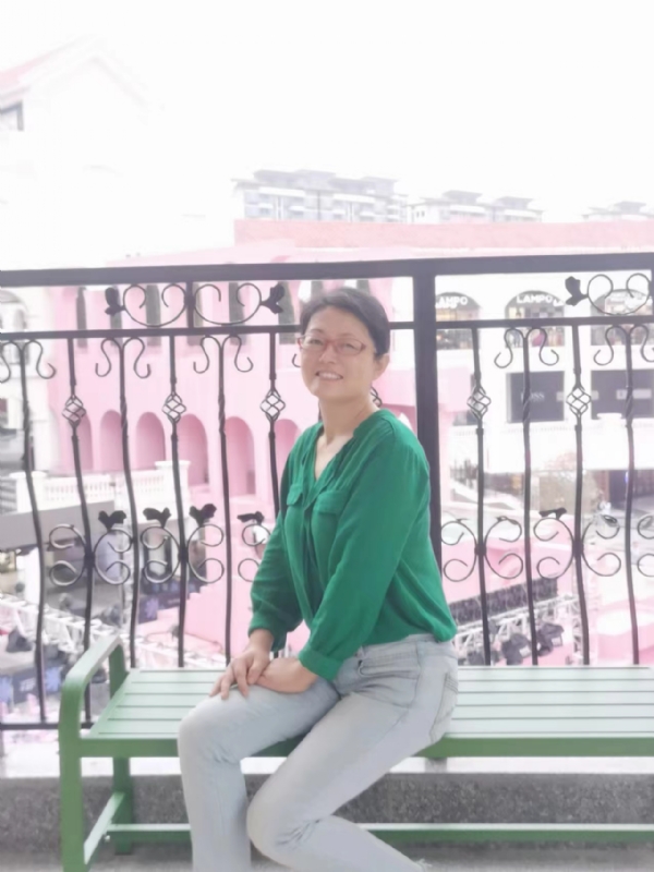 丽华的第四张照片--承德相亲服务中心
