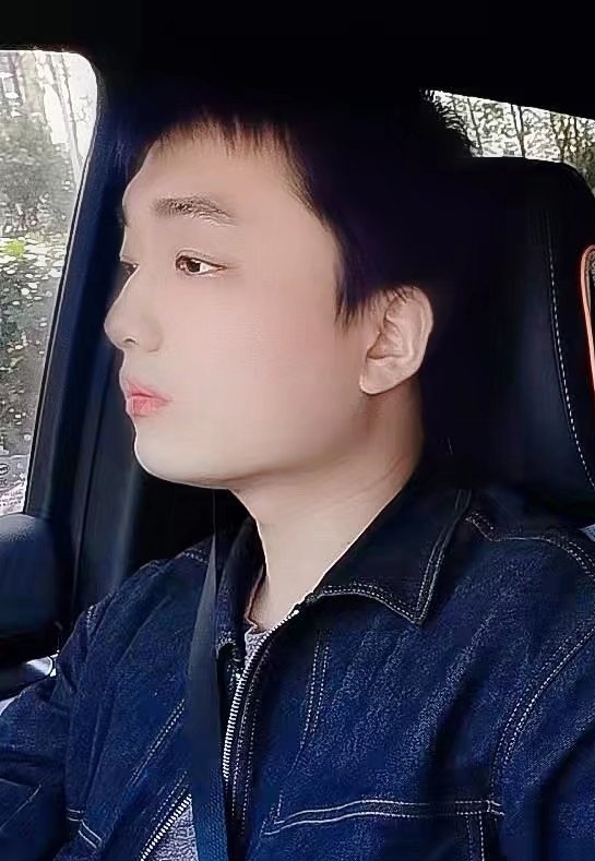 凉锦年的第一张照片--承德相亲服务中心
