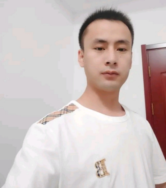 海阔天空的第一张照片--承德相亲服务中心