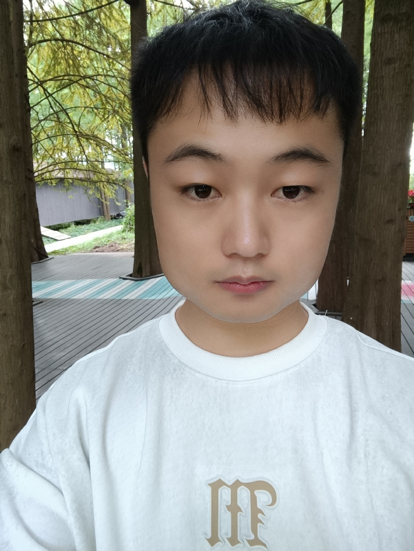 故人似的第一张照片--承德相亲服务中心