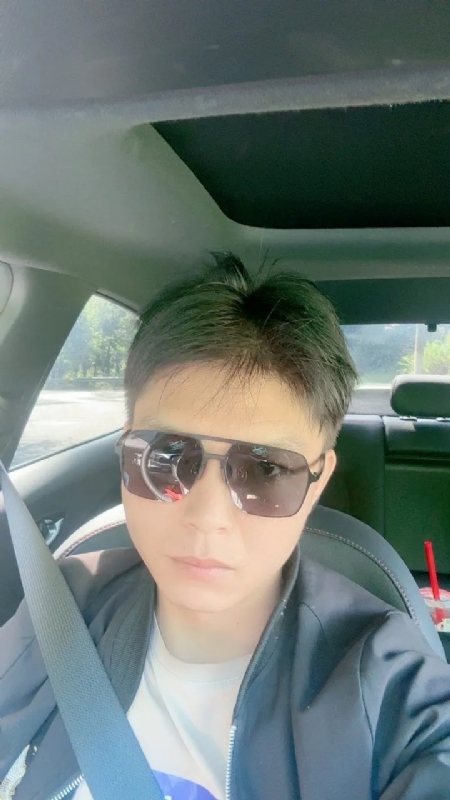 怀念的第一张照片--承德相亲服务中心