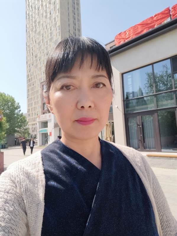 天山雪莲的第一张照片--承德相亲服务中心