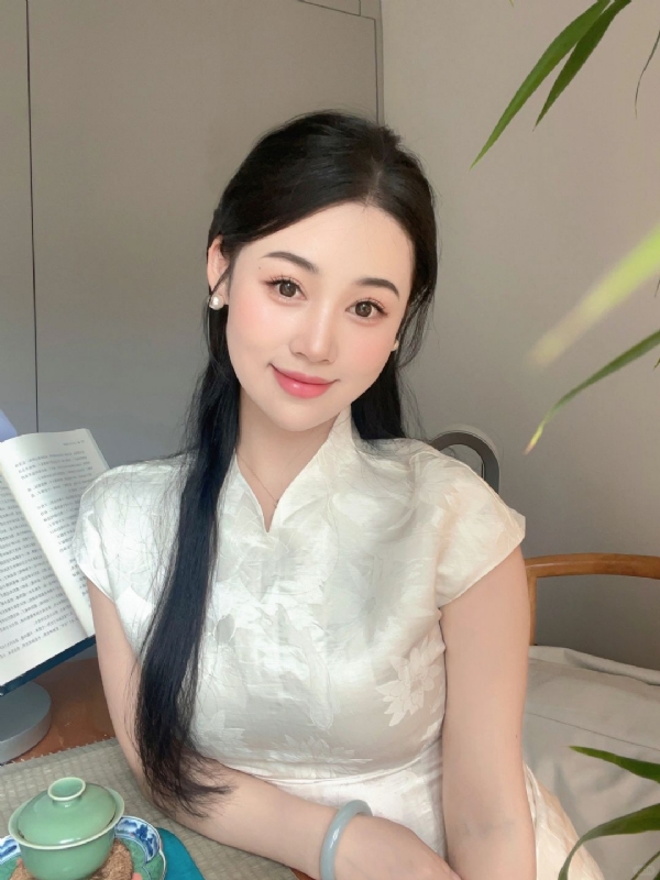 小慧的第一张照片--承德相亲服务中心