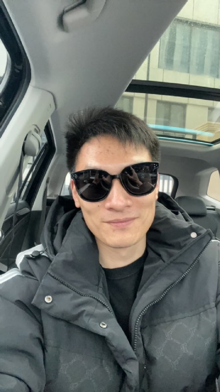 男孩的第一张照片--承德相亲服务中心