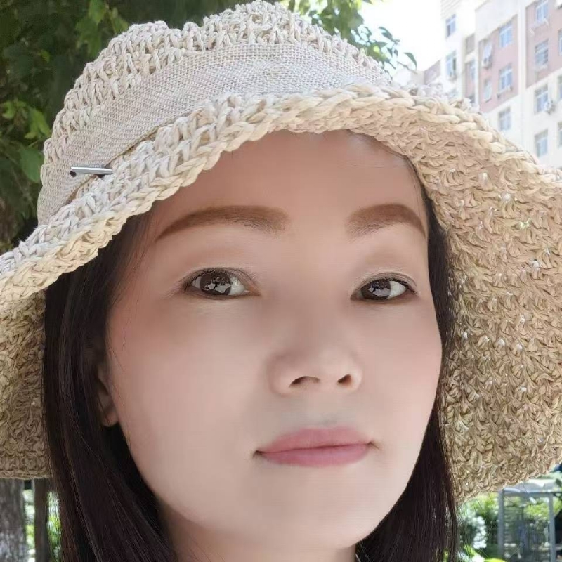蓝妮的第二张照片--承德相亲服务中心