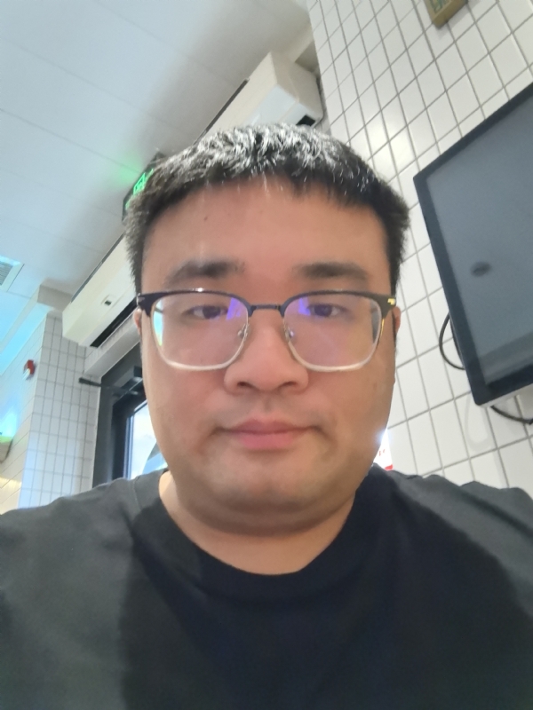 君临天下的第三张照片--承德相亲服务中心
