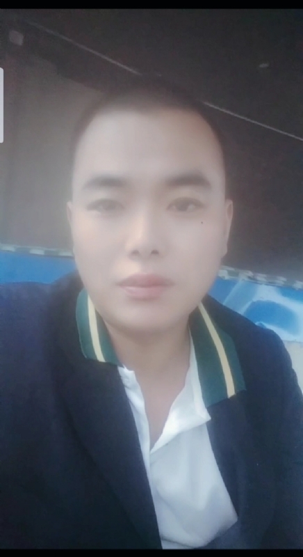 阳光男孩的第一张照片--承德相亲服务中心