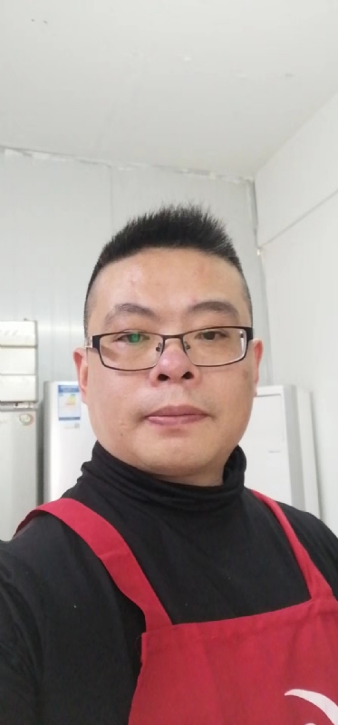 努力奋斗的第一张照片--承德相亲服务中心