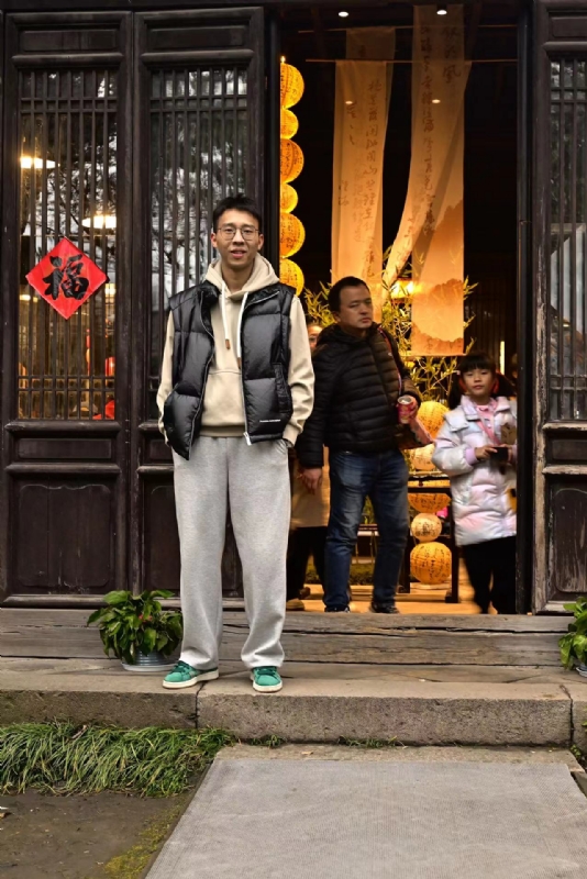 浦江小后生的第一张照片--承德相亲服务中心