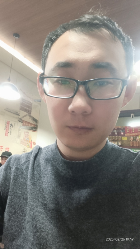 黑黑一笑的第一张照片--承德相亲服务中心