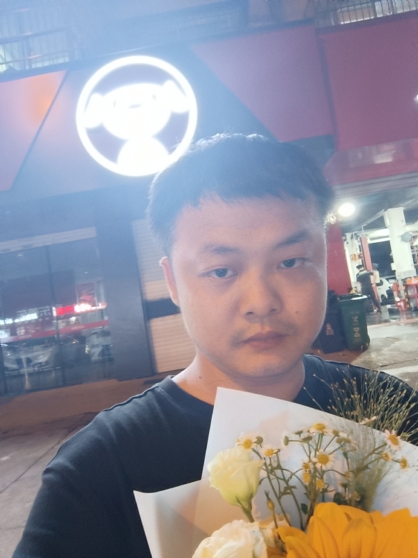 小陈的第一张照片--承德相亲服务中心