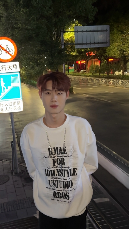 与宇的第一张照片--承德相亲服务中心