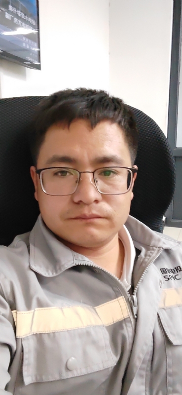 苏先生的第三张照片--承德相亲服务中心
