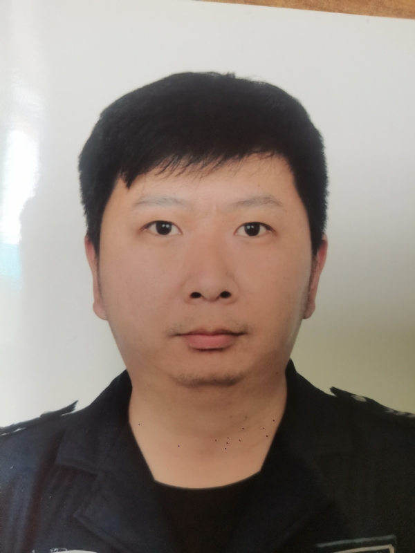 吕嘉的第一张照片--承德相亲服务中心