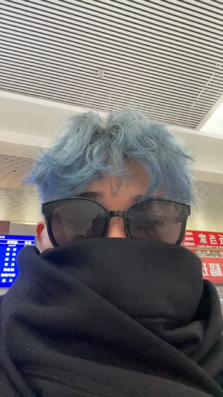 平行线的第一张照片--承德相亲服务中心