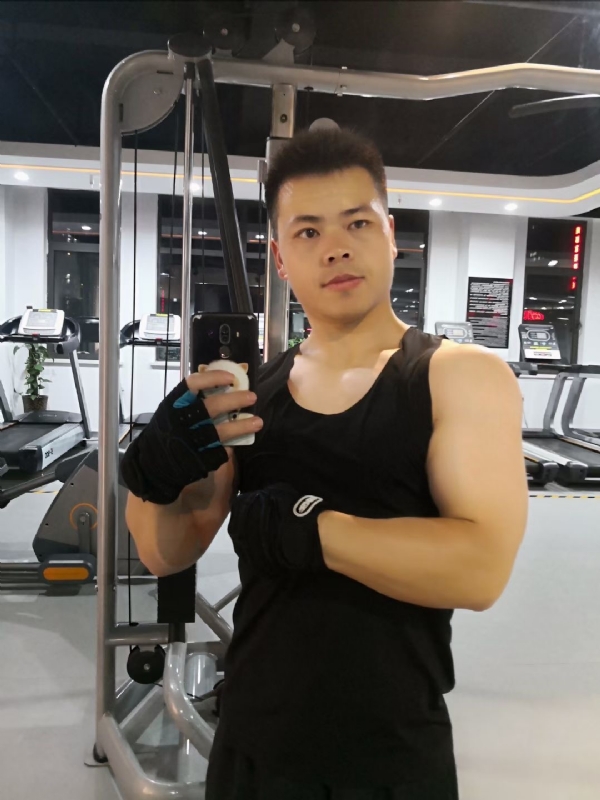 范迪塞尔的第二张照片--承德相亲服务中心