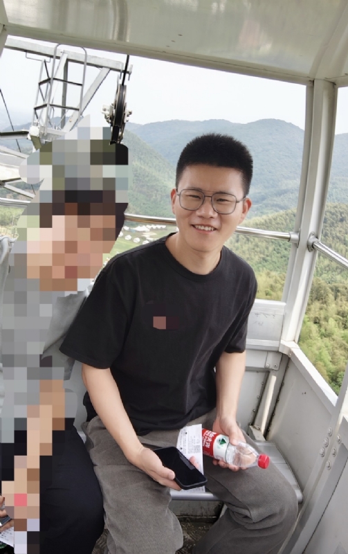 奔奔笨笨的第一张照片--承德相亲服务中心
