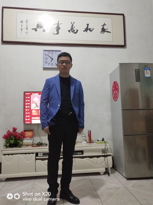 孤独的狼的第一张照片--承德相亲服务中心