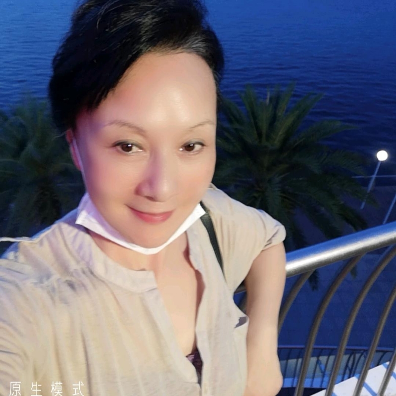 hong的第一张照片--承德相亲服务中心