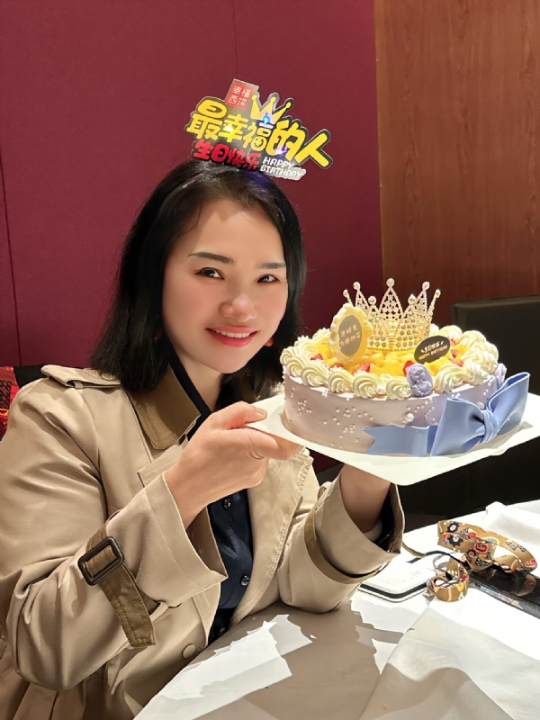 Apple的第一张照片--承德相亲服务中心