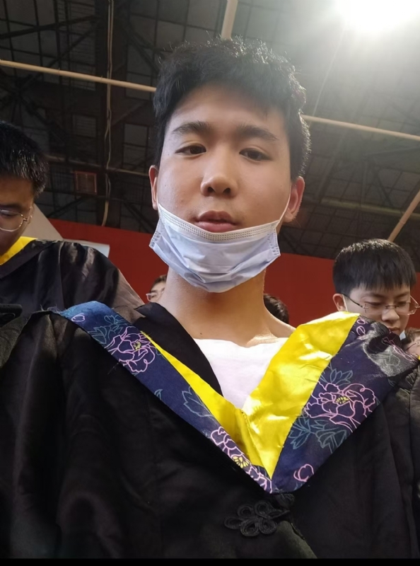 落落大方的第一张照片--承德相亲服务中心
