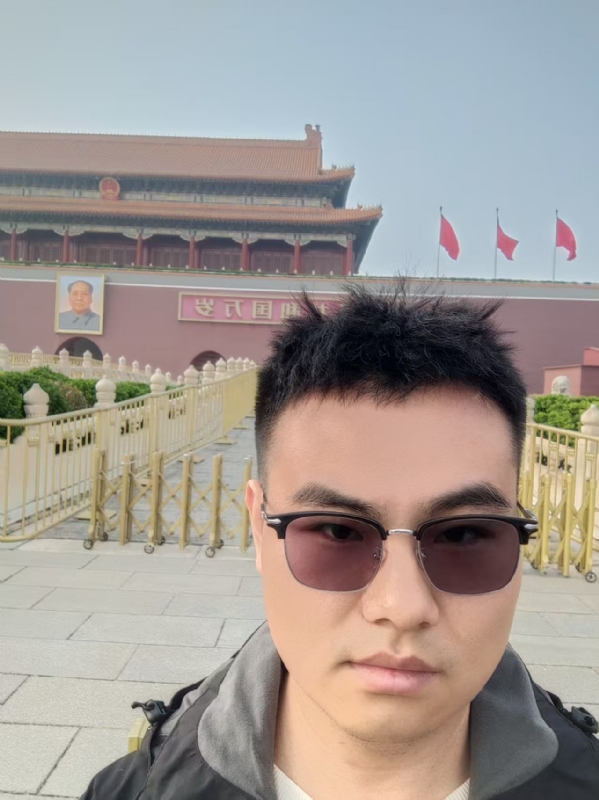 喧嚣的风的第一张照片--承德相亲服务中心