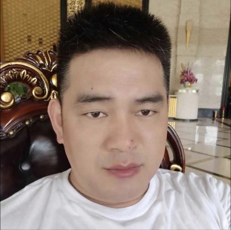 随风的第一张照片--承德相亲服务中心