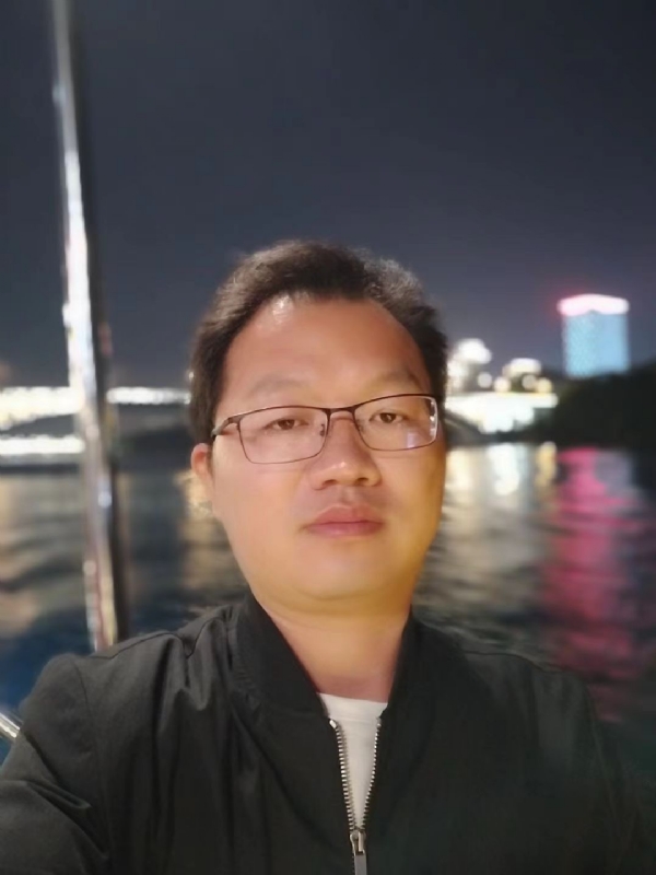 祝你平安的第一张照片--承德相亲服务中心