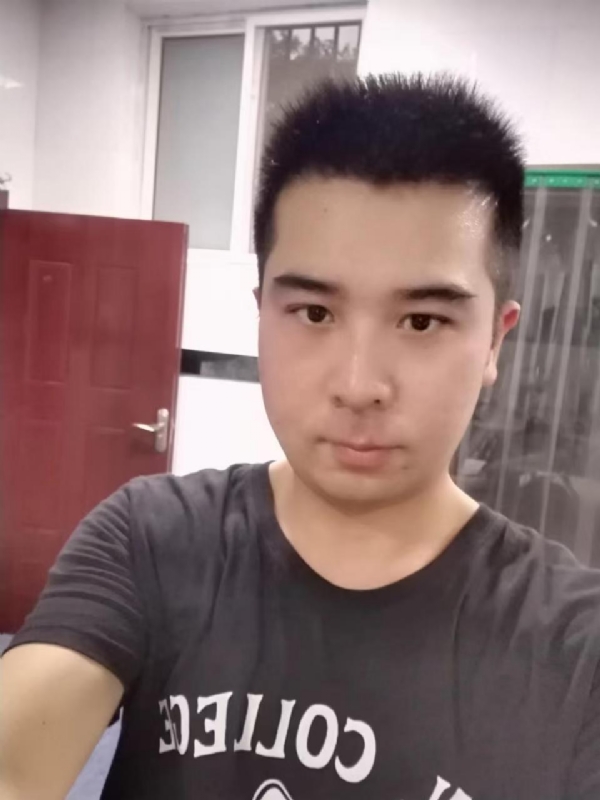 89WANG的第一张照片--承德相亲服务中心