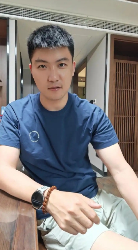 大鹏展翅的第二张照片--承德相亲服务中心